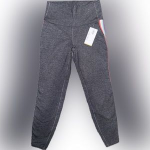 NWT Old Navy Active Balance Leggings